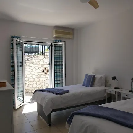 Petros Villa Vasiliki